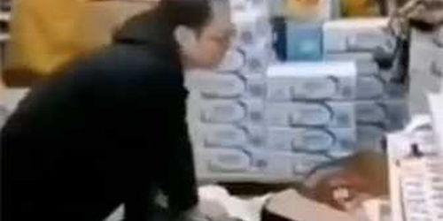 我被医生舔下面视频,医生舔下面视频引发热议